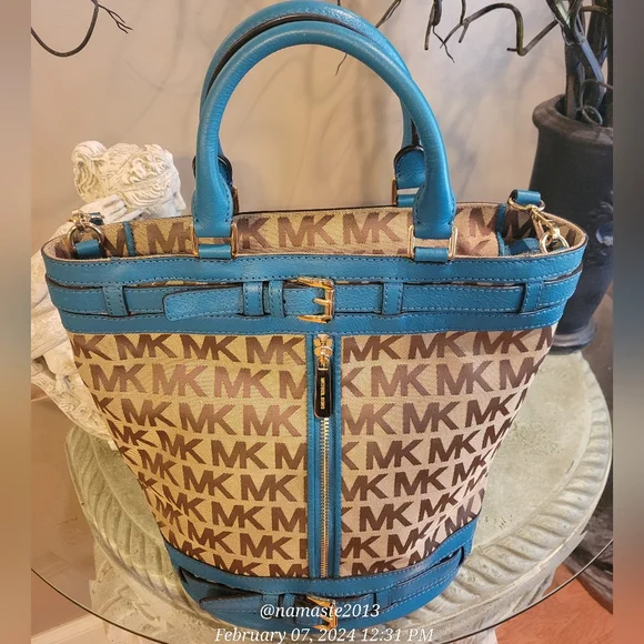 Michael Kors Kingsbury Bucket Bag  Jaqured Logo MK Tote NWOT Designer #712 - Picture 11 of 17